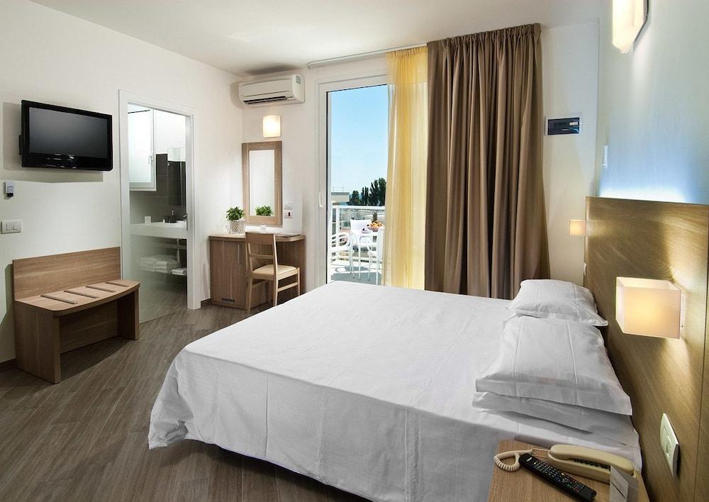 Hotel Atlantic & Spa Gabicce Mare Extérieur photo