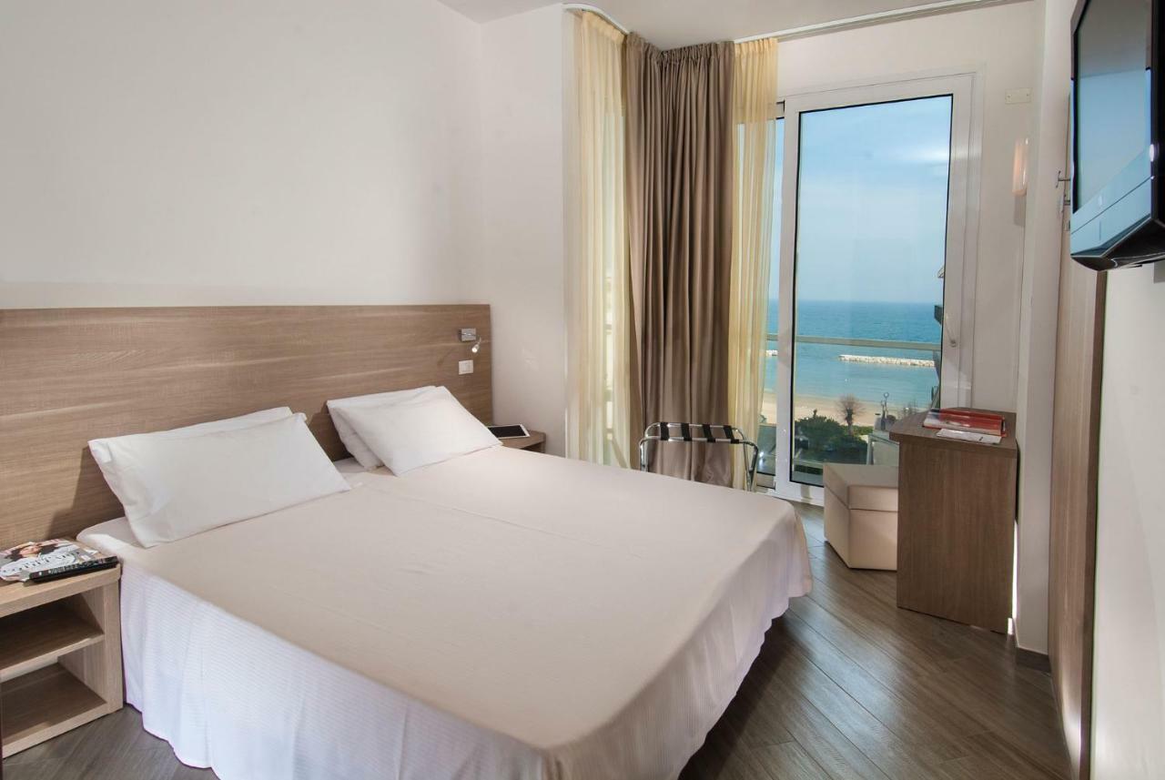 Hotel Atlantic & Spa Gabicce Mare Extérieur photo