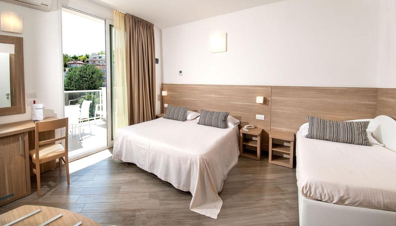 Hotel Atlantic & Spa Gabicce Mare Extérieur photo